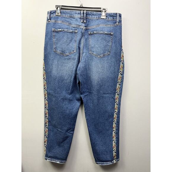 Knox Rose Jeans Womens 14 Crop Medium Wash Aztec Stripe Stretch Boho Blue Denim - Picture 2 of 7